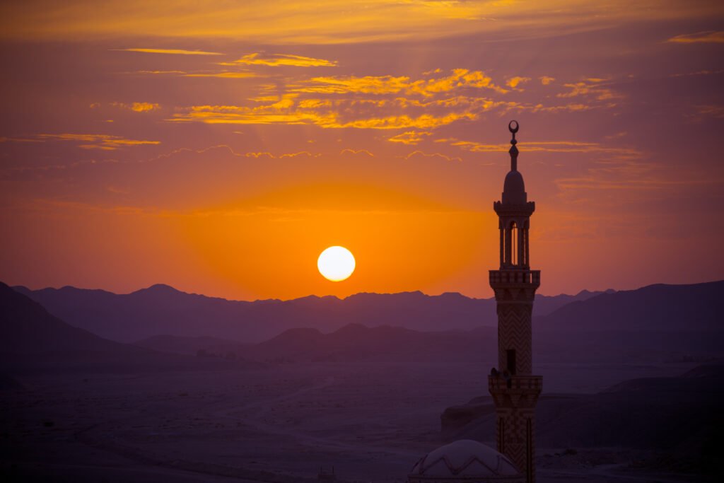 جدول حفظ القرآن للأم والمرأة العاملة: خطة واقعية في 20 دقيقة يوميًا 1 جدول حفظ القرآن للأم والمرأة العاملة: خطة واقعية في 20 دقيقة يوميًا