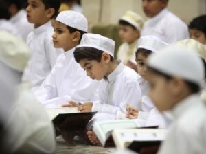 الدليل الشامل حول السن المناسب للبدء في تحفيظ القرآن للأطفال 1 السن المناسب للبدء في تحفيظ القرآن للأطفال